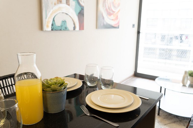 Depto Céntrico + Metro • Para 4 Personas